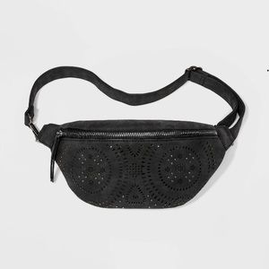 VR NYC Women’s Laser Cut Fanny Pack